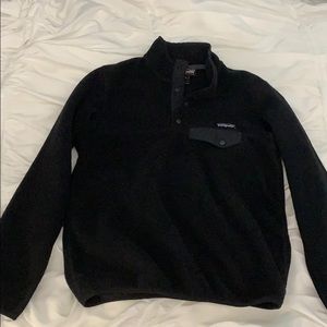 Black Patagonia Pullover